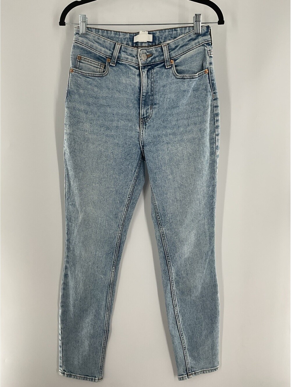 H&M Women’s Size 8 High Waisted Light Wash Blue Jeans 131